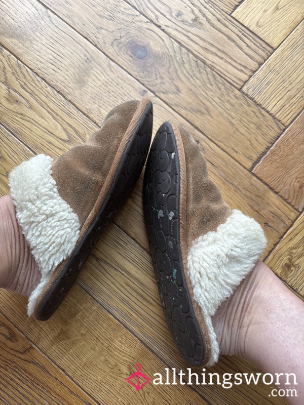 2 Year Worn Ugg Slippers, Stinky And Dirty