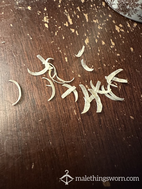 20 Whole Fingernail Clippings
