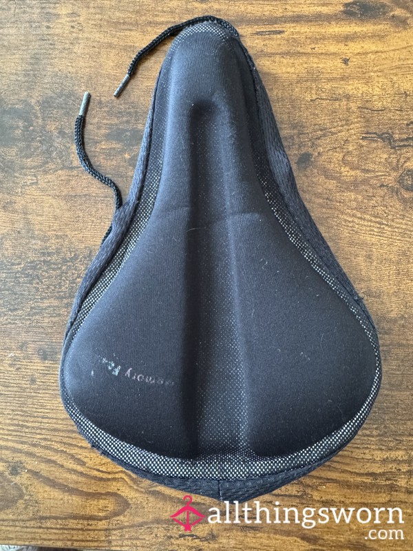 20 Year Old Gel Bike Seat Cover