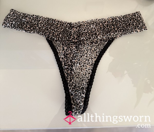 S**y Leopard Print Thong🔥