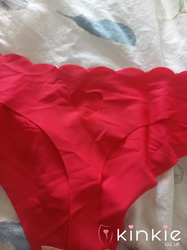 24 Hours Worn Thongs