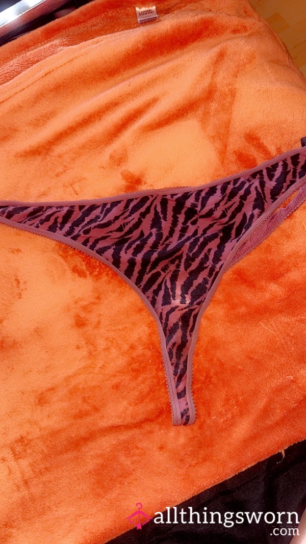 24hr Moist Thong