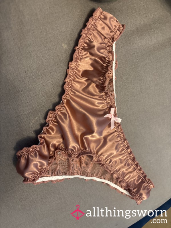 24hr Thong Wear