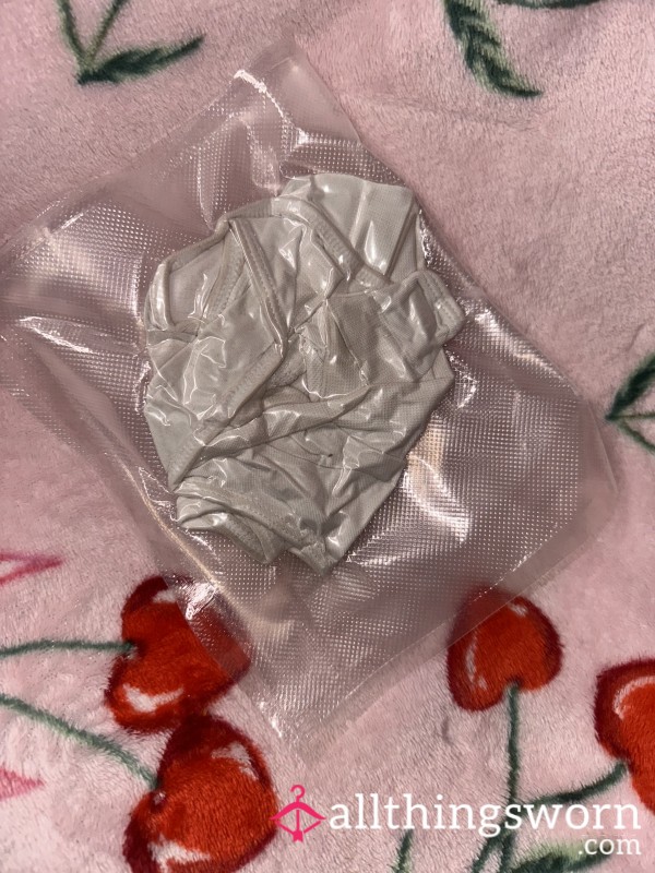 ✨ 24HR Worn Thong – Vacuum Sealed 💗 ✨
