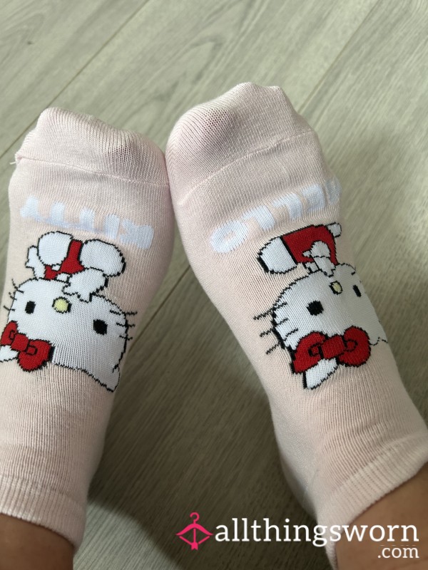 2days Wear Cute Hello Kitty Trainer Socks