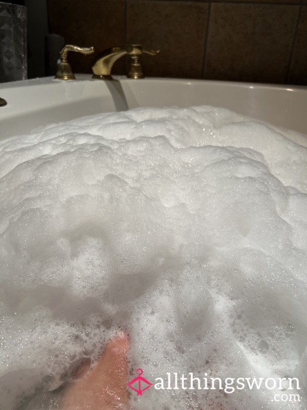 3 Bubble Bath Pix - Only $10!! 😮