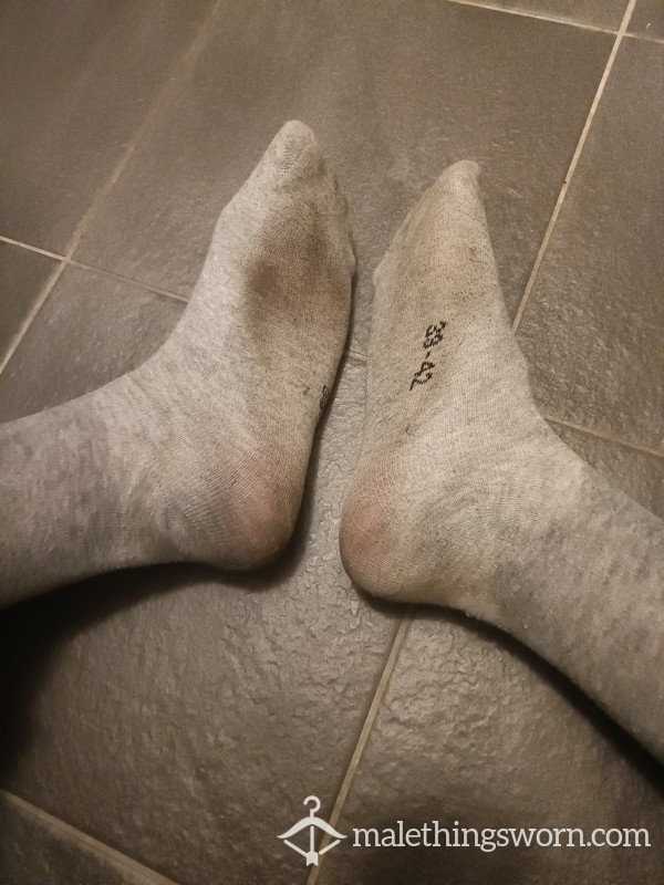 3 Day Athletic Challenge — Worn Socks (Size 40)