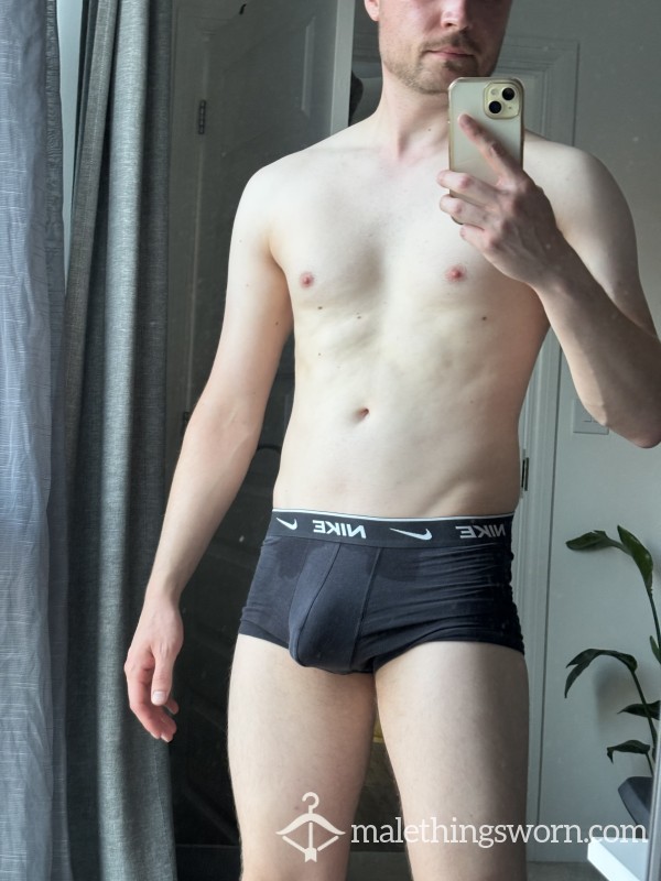 3-Day Black Nike Trunks Size S