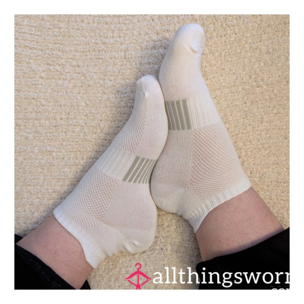 💋 3-day Worn White Sport Ankle Socks - 🎥🍭 Special Extras Available!