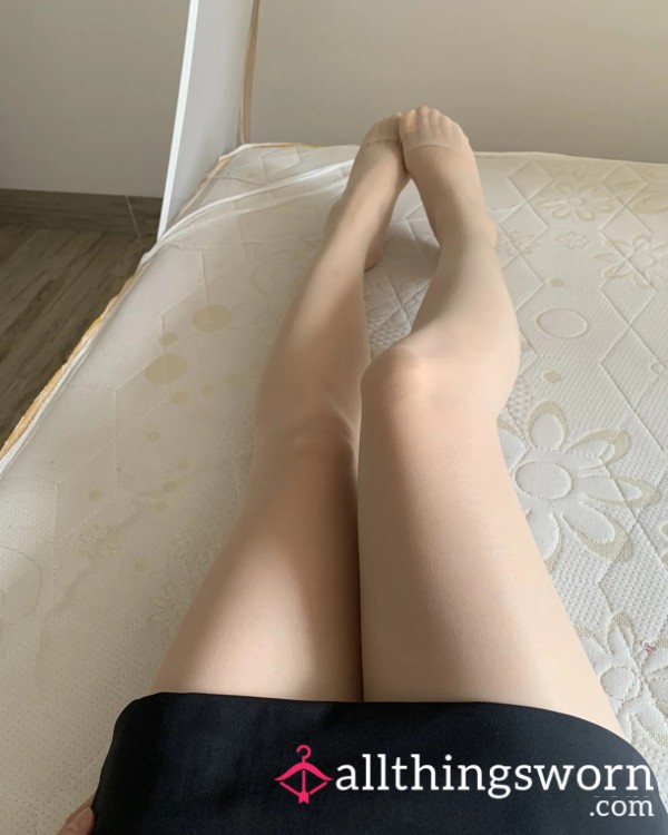 3 Days Worn Pantyhose | Subtle & Understated