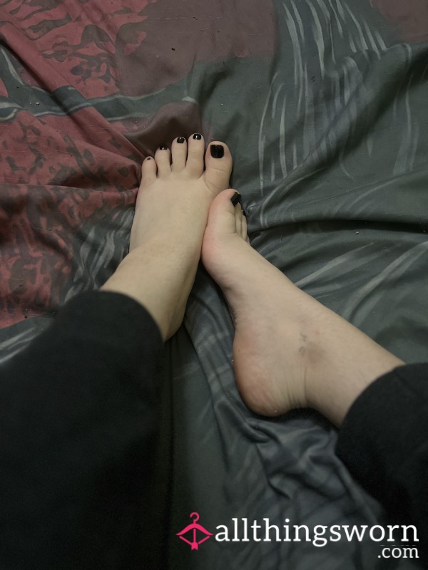 3 Feet Pic