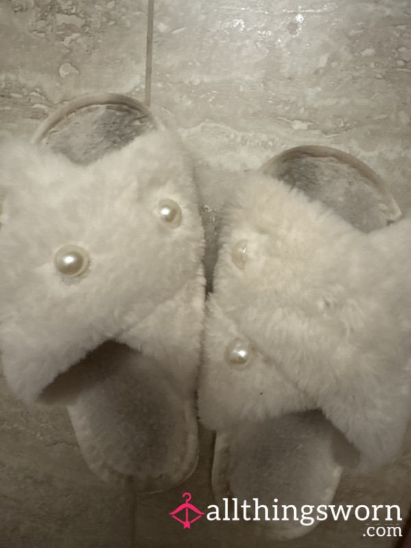 3 Months Worn Slippers - Super Stinky And Dirty