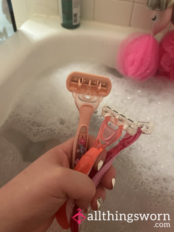 3 Used Razors