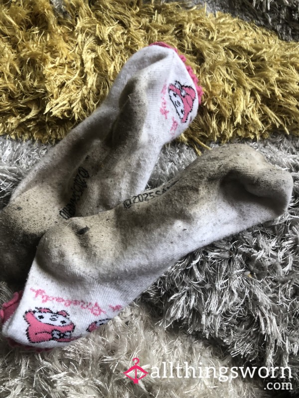 🤢3 Weeks Worn, Snatch Them Up 🤢