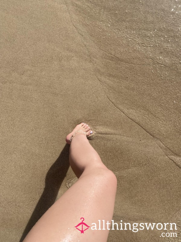 30 SECOND VIDEO OF SANDY TOES!!!