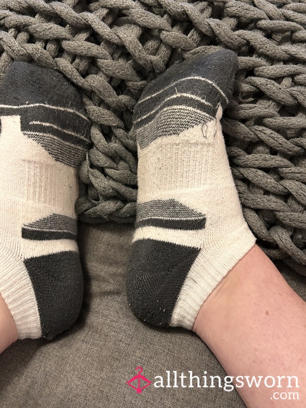 30 Seconds Of Watching My Feet In My Socks 🧦