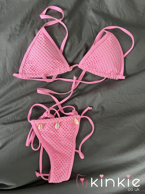 WORN PINK SMELLY THONG BIKINI 👙 5 STAR ⭐️ ⭐️⭐️⭐️⭐️ REVIEWS