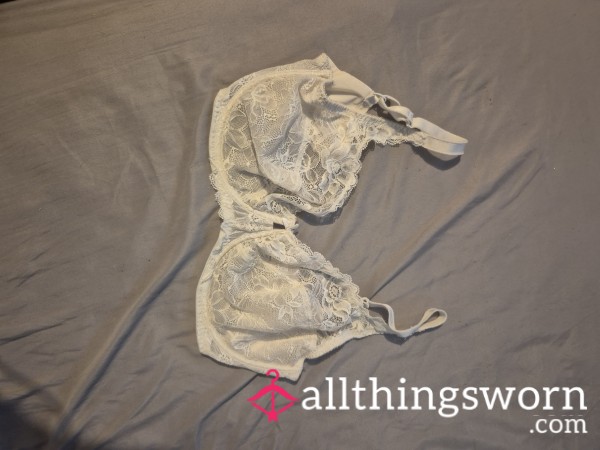 34 Gg White Bra