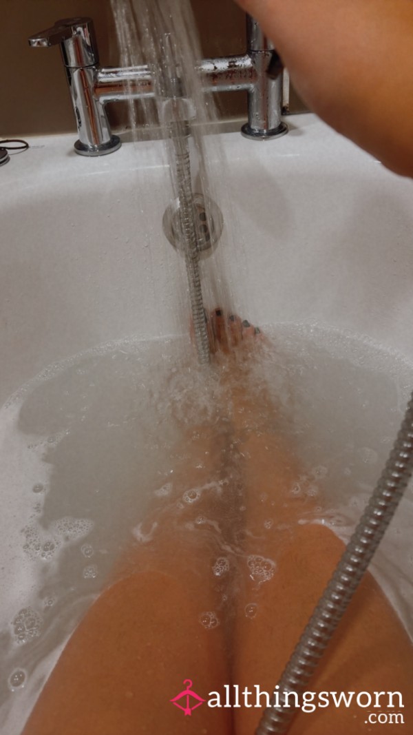 📹 35 Secs Showering My Toes