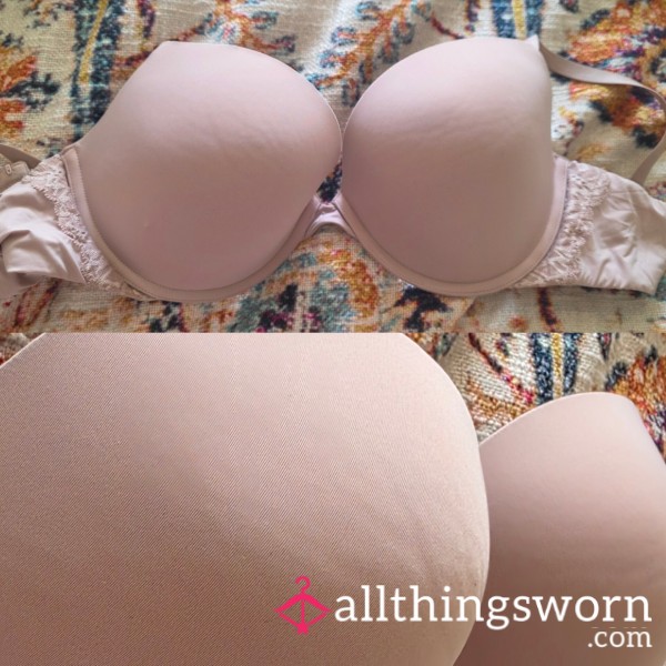 36DD Calvin Klein CK Well Worn Stained And Mishapen Nude Push Up Padded Bra