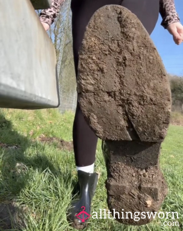 3min Getting My Wellies Boots Real Muddy Out In Public