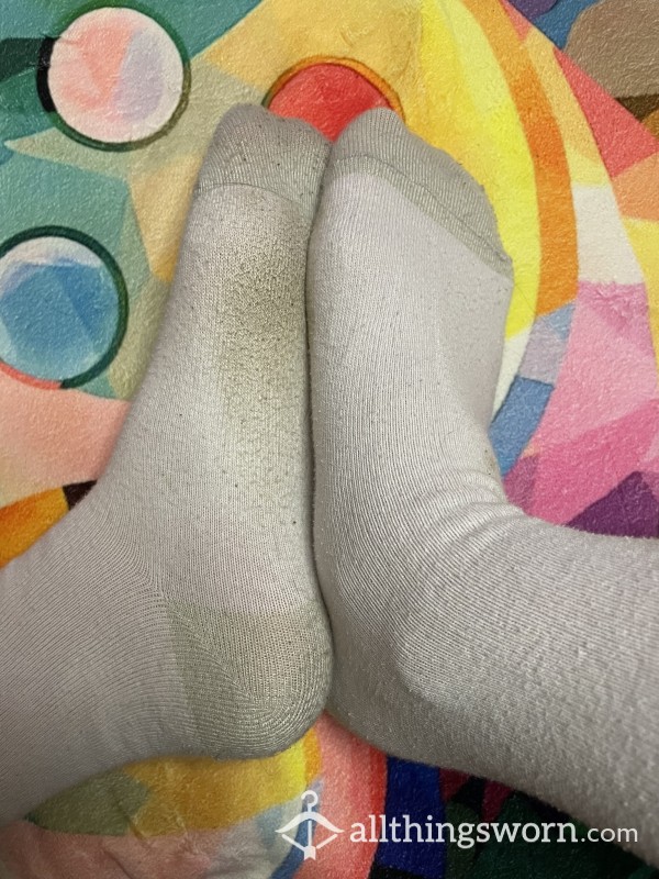 3x Dirty Socks Worn By Hot Gamer Girl Findom