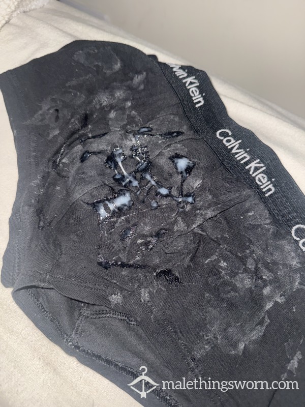 3x Loads On My Black Calvin’s