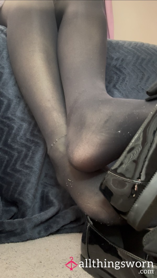 4 Minute Video Of Tights/pantyhose/nylon Flats Shoe Play