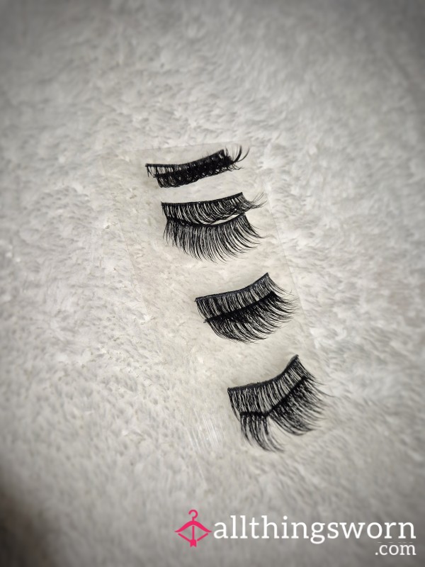 4 Pairs Of Used Eyelashes