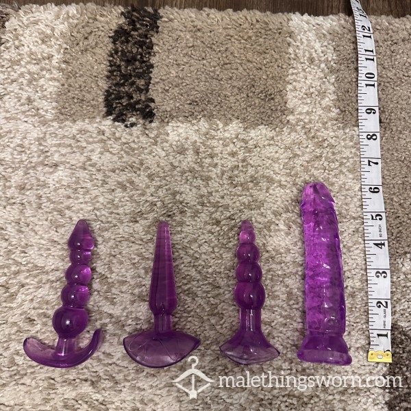 4 Toys For £20