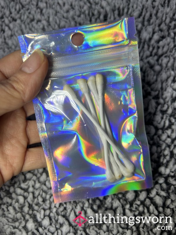 4 Used Cotton Buds 💋