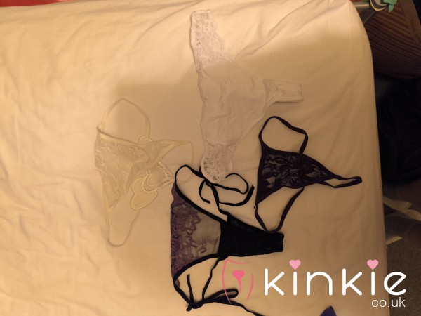 4 Used Thongs