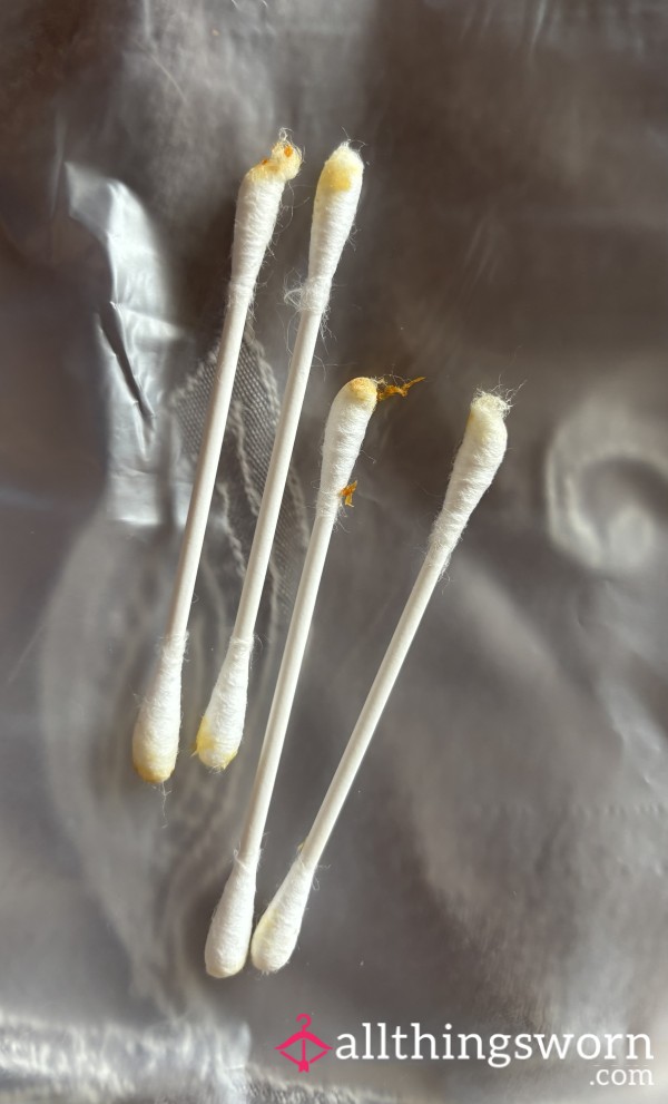 4 Waxy Cotton Buds