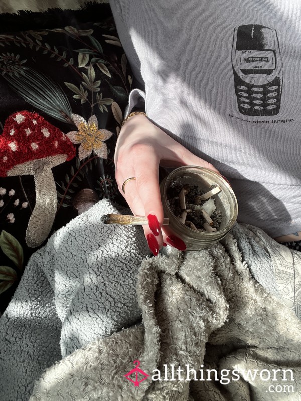 420 Goddess Ashtray Contents 🔥🍃