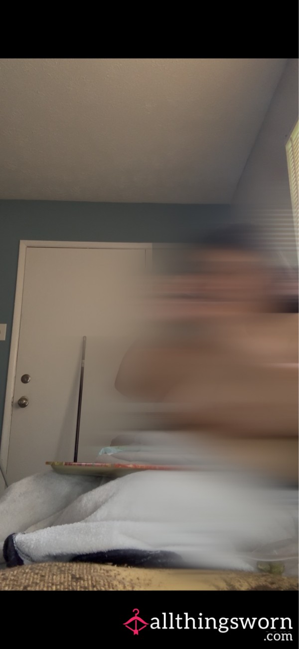 4:30 Minute Topless Ignore Video