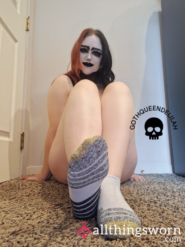 48 Hour White And Gray Ankle Socks