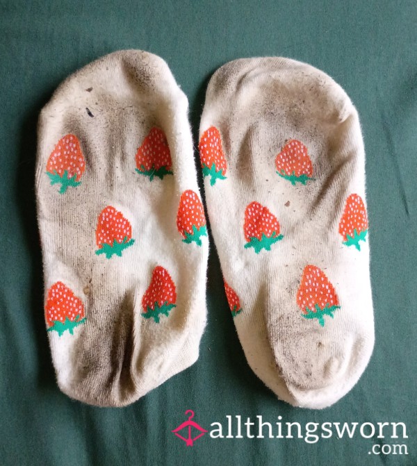 72Hrs Worn Filthy White Ankle Socks With Strawberry Print