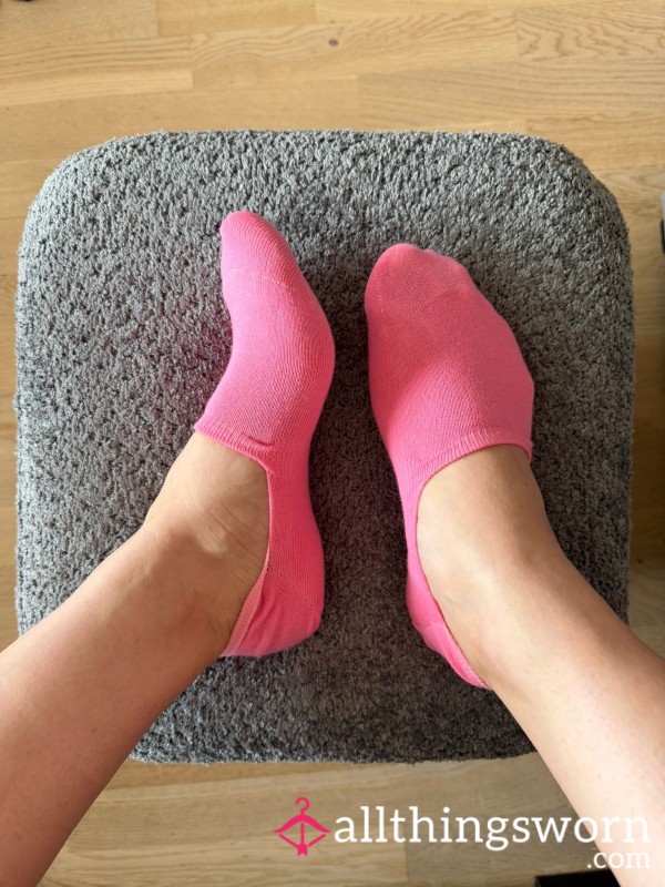 48H Worn Pink Socks – Deeply Scented & Soft 💗🧦