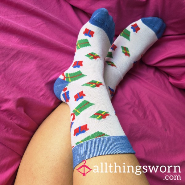48hr Wear White And Blue Present Socks