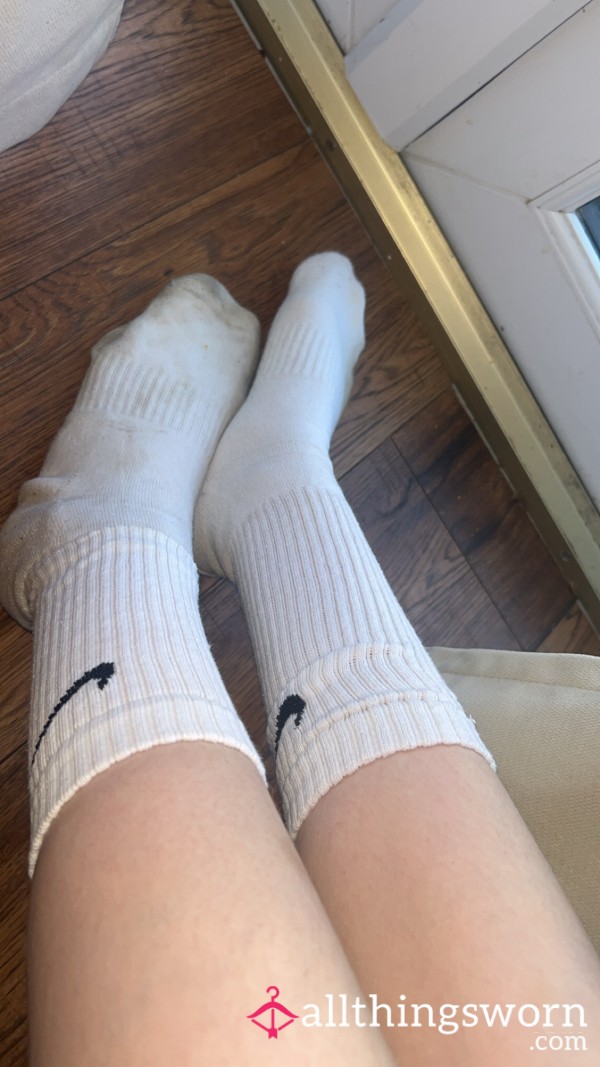 *sold*48hr Worn Sweaty Nike Socks💦🫦