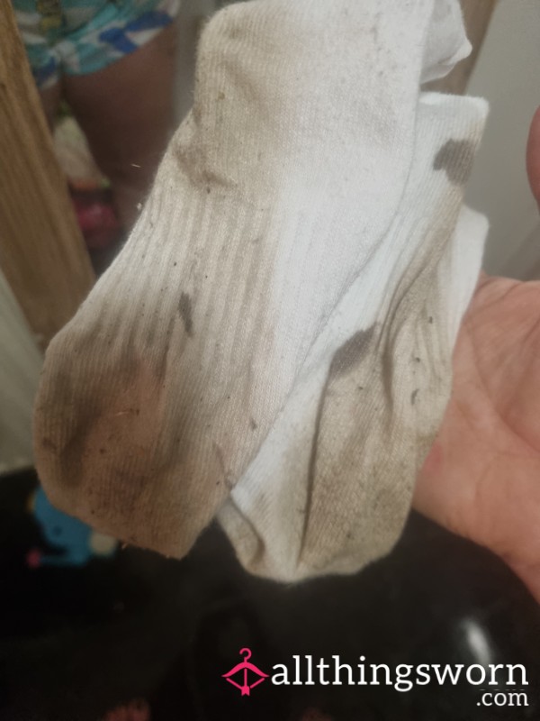 48hrs No Shoes In Everyone's Houses And Work