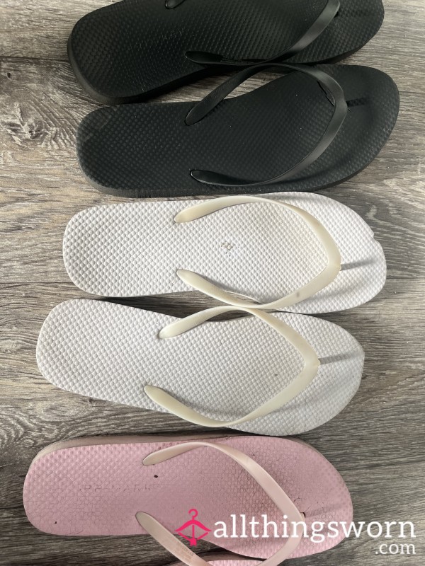 4month Old Well Worn Slippers Looking For A New Home. Colour: Black