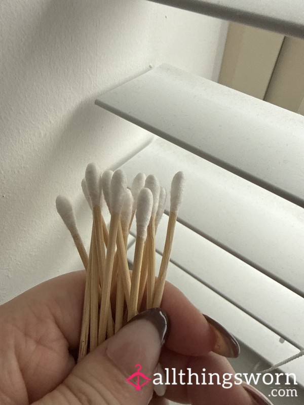 5 Cotton Buds Used Delicately To Clean