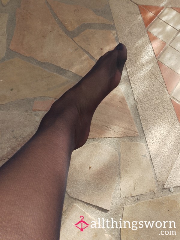 5 Day Worn Delicious Smelling Feet And Puss 😜