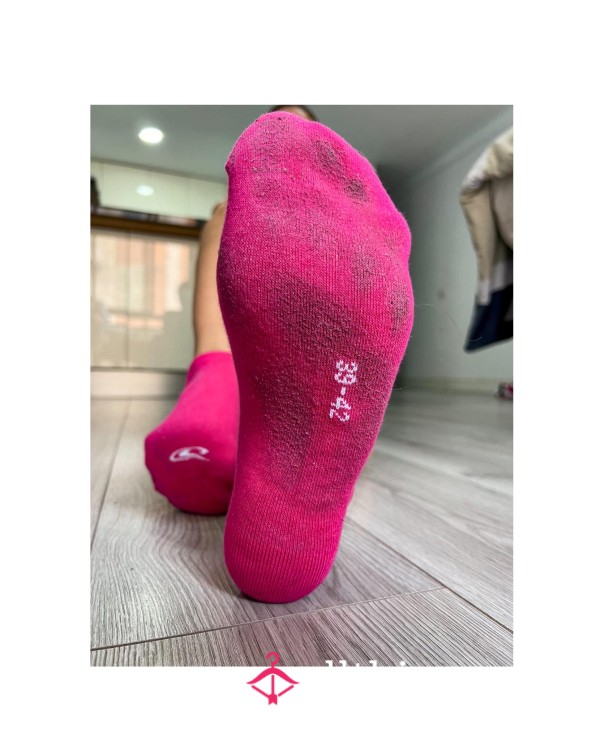 🔥 5 Days Worn Smelly Pink-Coloured Ankle Socks – Heat, Scent & Pure Temptation 👅