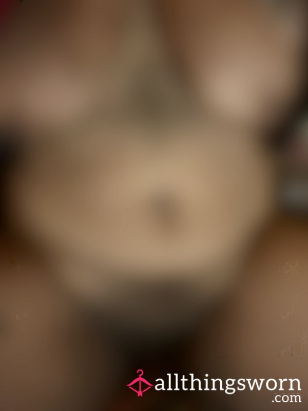 $10 For 10 Full Body Titty Pics