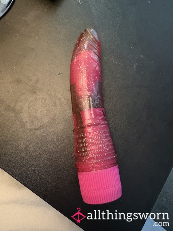5 Inch Pink Sparkly Vibrating Di**o 🎀