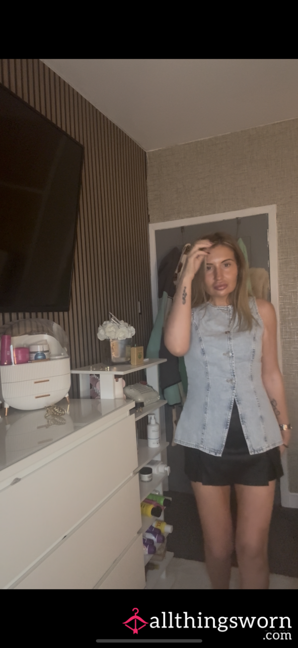 5 Minute Long Strip Tease And Fingering My Self Nude