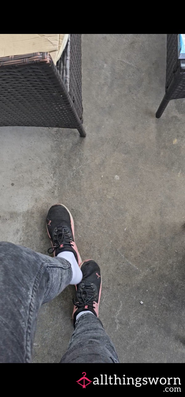 5-Minute Store Walk – Socks Only, No Shoes 😈