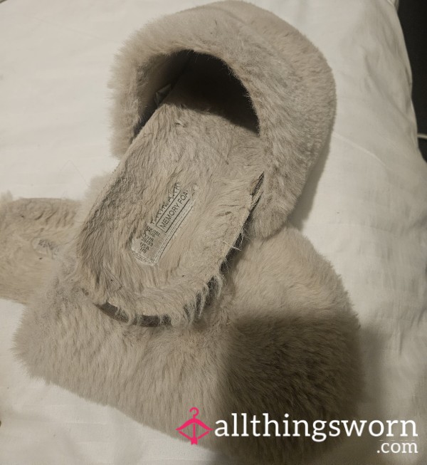 5 Months Worn Super Sweaty Fluffy Slippers